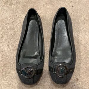 Micheal Kors Flats